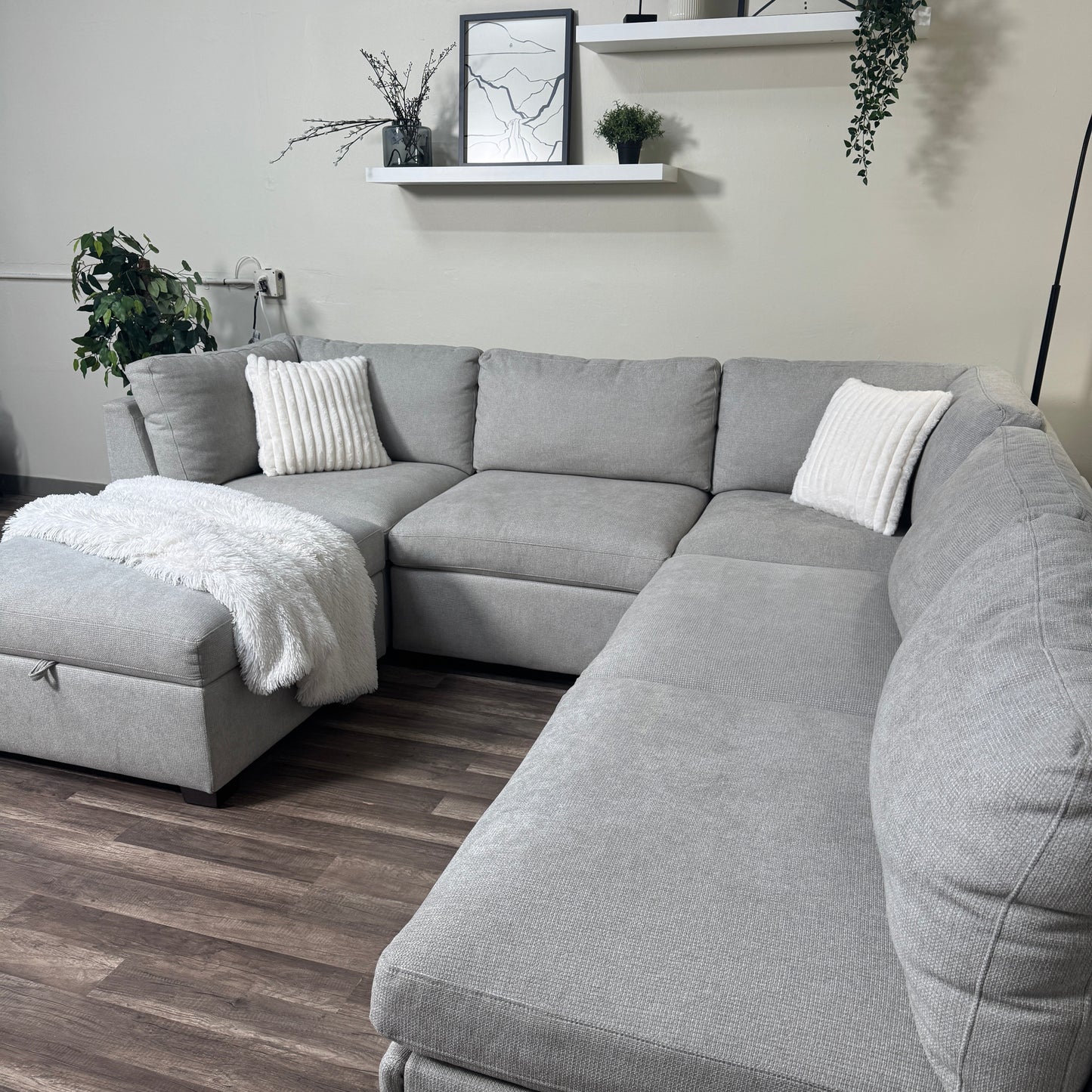 Thomasville 6 Piece Modular Cloud Couch - Light Gray