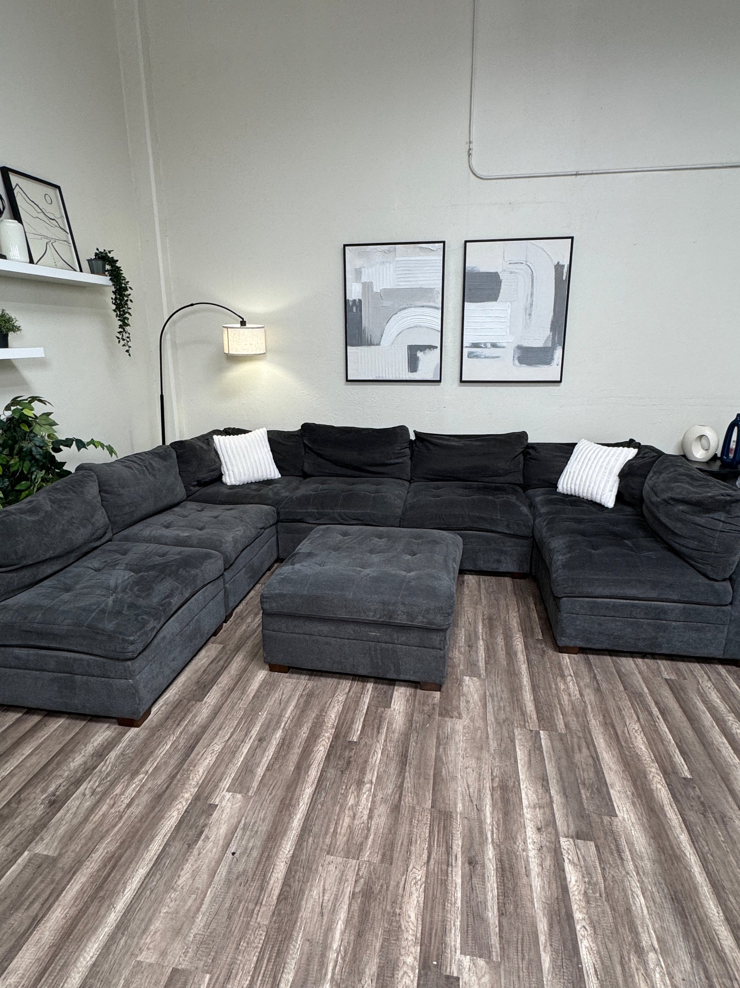 Thomasville Tisdale 8 Piece Modular Sectional Couch