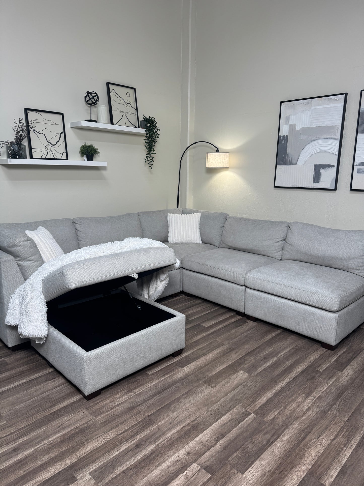 Thomasville 6 Piece Modular Cloud Couch - Light Gray