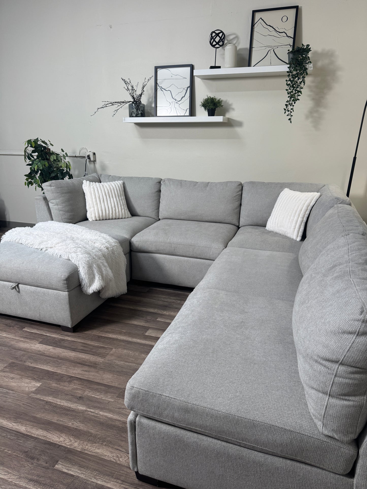 Thomasville 6 Piece Modular Cloud Couch - Light Gray