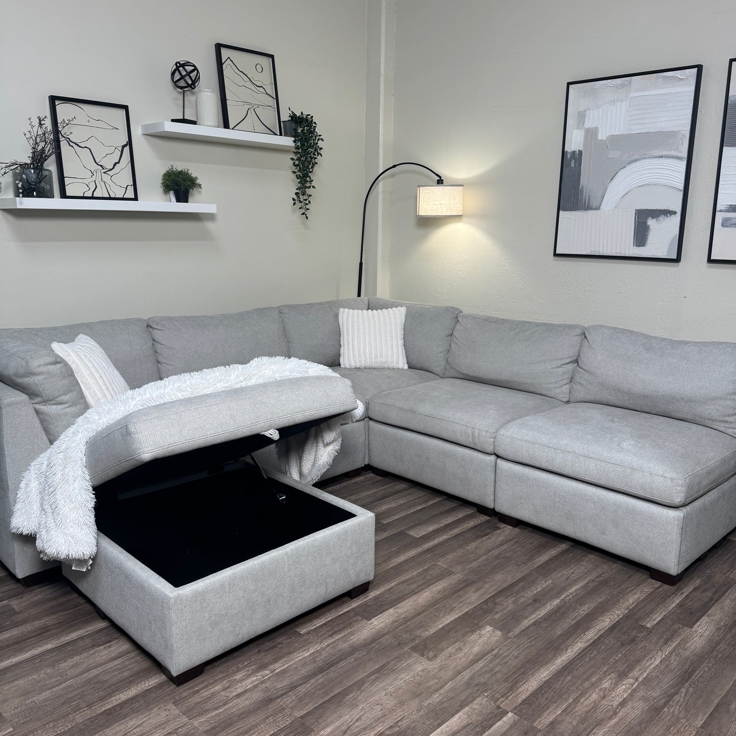 Thomasville 6 Piece Modular Cloud Couch - Light Gray