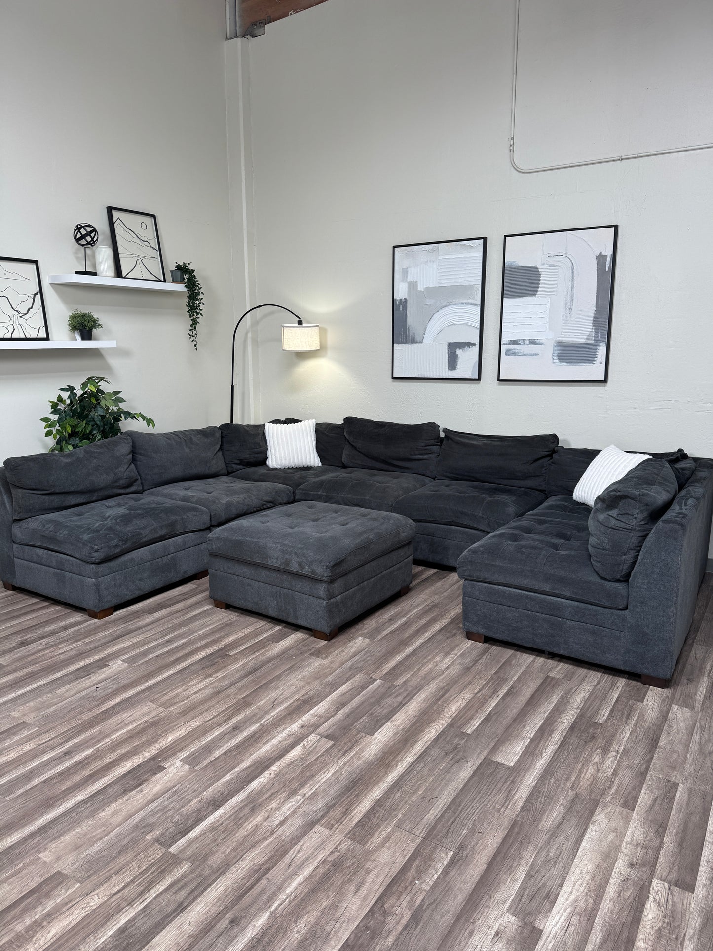 Thomasville Tisdale 8 Piece Modular Sectional Couch