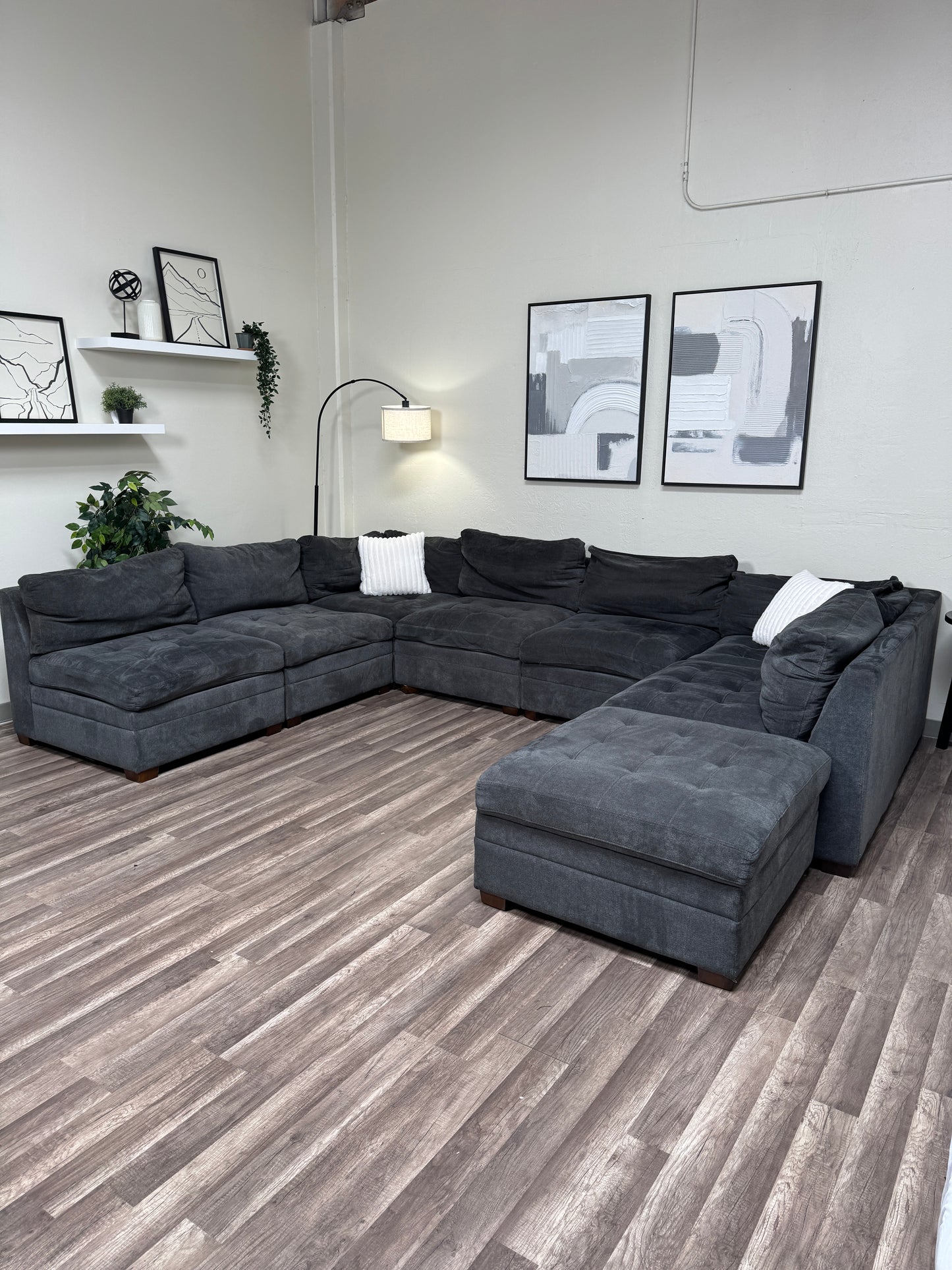 Thomasville Tisdale 8 Piece Modular Sectional Couch