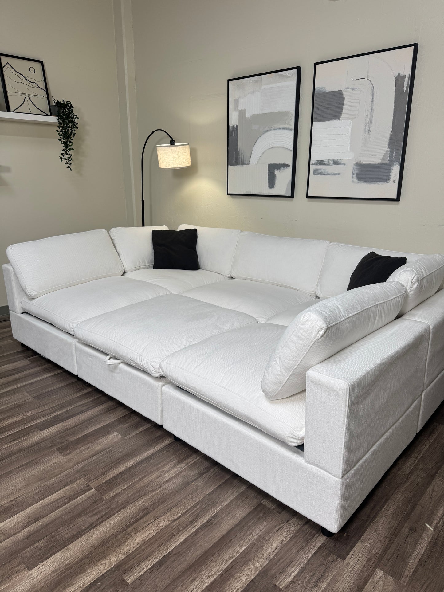 New In Box 6 Piece Comfy Cloud-White
