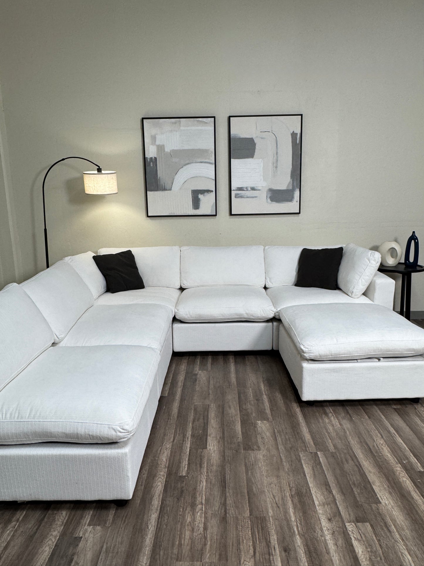 New In Box 6 Piece Comfy Cloud-White