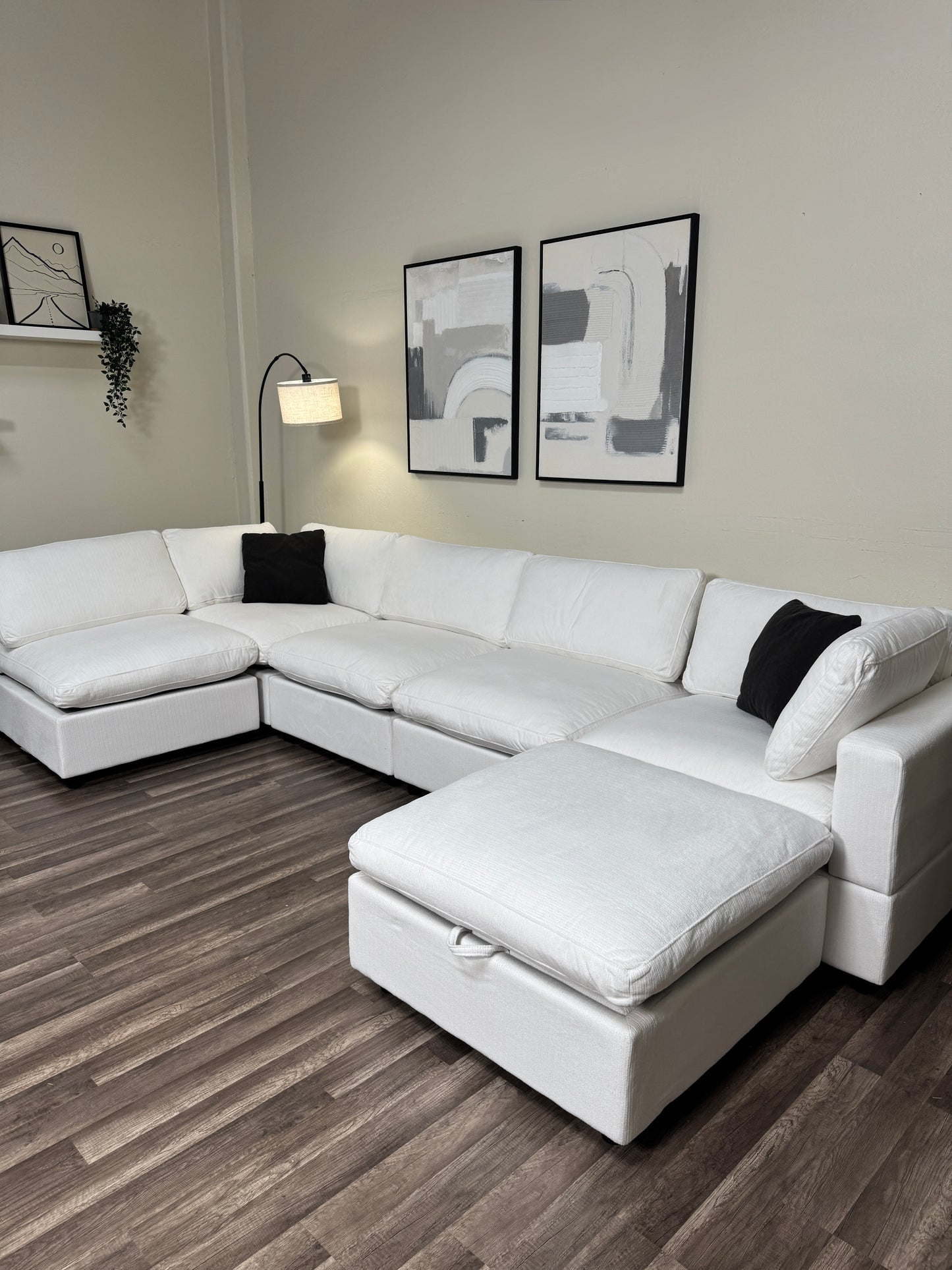 New In Box 6 Piece Comfy Cloud-White